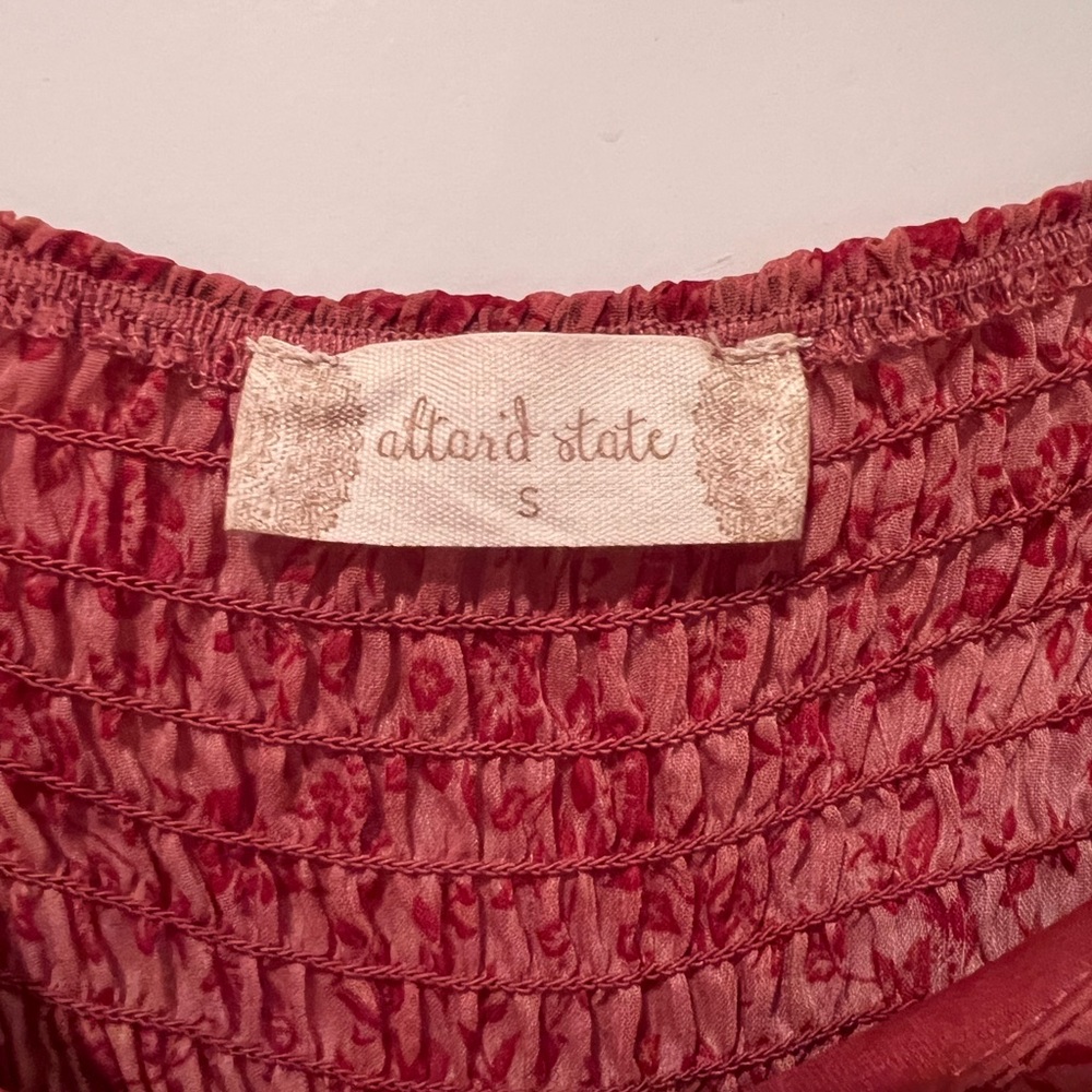 Altar'd State Crimson Textured Top - Picture 2 of 2